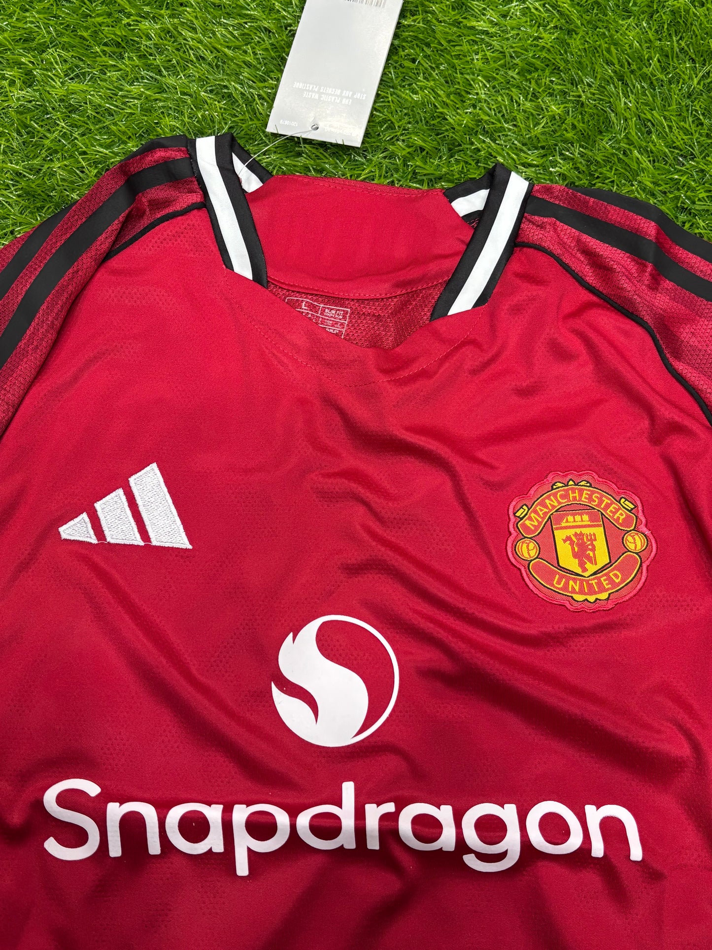 Manchester Unitd Home HALF SLEEVE Shirt 25/26 EMBROIDED LOGO
